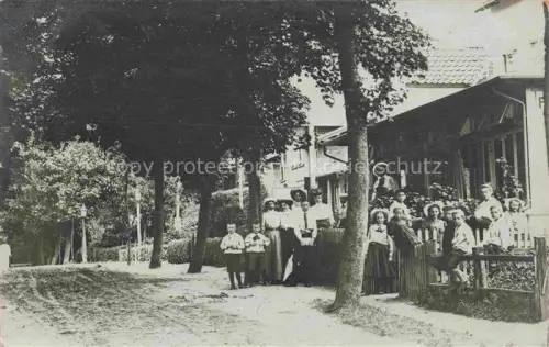 AK / Ansichtskarte NIENDORF  Ostseebad Timmendorferstrand Gruppenbild Schulklasse