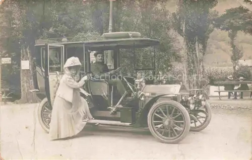 AK / Ansichtskarte LUCHON Bagneres-de-Luchon 31 Haute-Garonne Automobil Oldtimer
