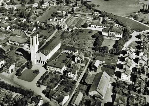 AK / Ansichtskarte FLAWIL Flawyl SG St. Laurentius-Kirche und Krankenhaus