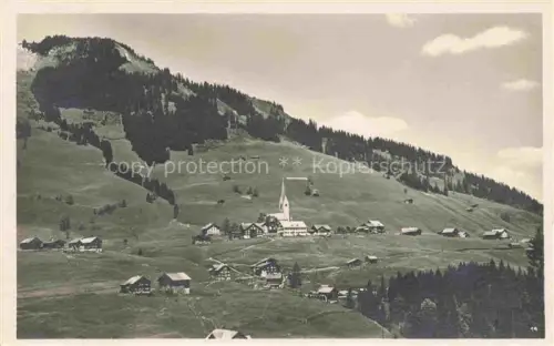 AK / Ansichtskarte MITTELBERG  Kleinwalsertal AT mit Heuberg