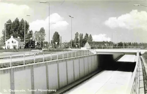 AK / Ansichtskarte St Oedenrode Sint Oedenrode Noord-Brabant NL Tunnel Nijnselseweg