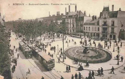 AK / Ansichtskarte ROUBAIX 59 Nord Boulevard Gambetta Fontaine des trois Grâces