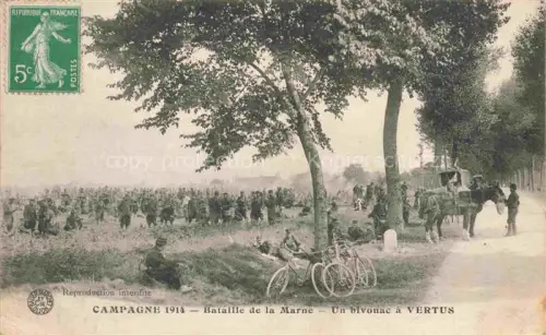 AK / Ansichtskarte Vertus Chalons-en-Champagne 51 Marne Bataille de la Marne Campagne 1914 un bivouac