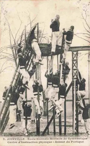AK / Ansichtskarte Joinville -le-Pont Nogent-sur-Marne 94 Val-de-Marne Ecole Normale Militaire de Gymnastique Centre d'Instruction physique Assaut du Portique