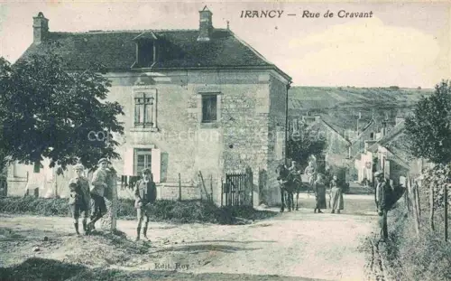 AK / Ansichtskarte Irancy Auxerre 89 Yonne Rue de Cravant