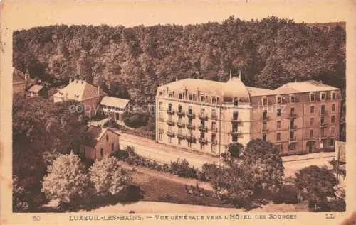 AK / Ansichtskarte Luxeuil-les-Bains 70 Haute-Saone Vue generale vers l'Hotel des Sources