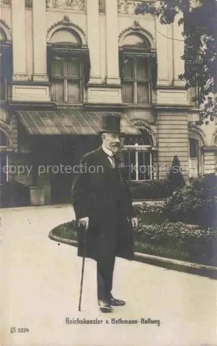 AK / Ansichtskarte BETHMANN HOLLWEG Theobald von Generaele Militaria Stab Reichskanzler 