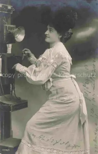 AK / Ansichtskarte Telefon Telephone-- 3048/3 Frauen