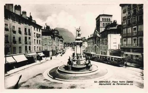 AK / Ansichtskarte GRENOBLE 38 Isere Place Notre Dame Monument du Centenaire