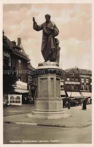 AK / Ansichtskarte HAARLEM NL Standbeeld Laurens Koster