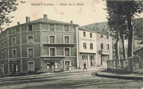 AK / Ansichtskarte Regny Roanne 42 Loire Hôtel de la Gare