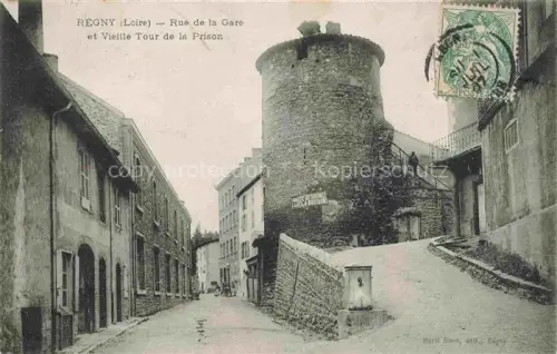 AK / Ansichtskarte Regny Roanne 42 Loire Rue de la Gare