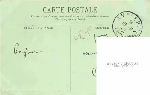 AK / Ansichtskarte ANGOULEME 16 Charente Place des Halles Centrales