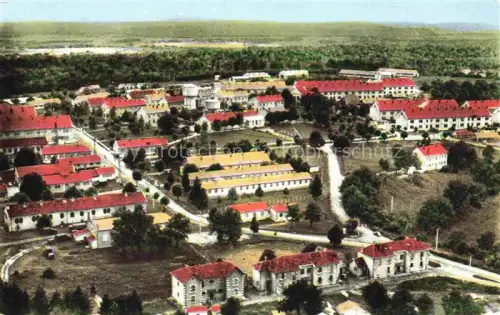 AK / Ansichtskarte Valdahon Le Valdahan Besancon 25 Doubs Camp Militaire Pavillons des Cadres vue aérienne