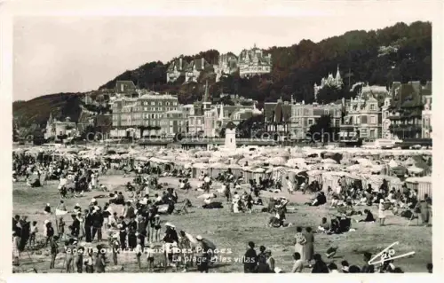 AK / Ansichtskarte TROUVILLE -SUR-MER 14 Calvados La plage et les villas