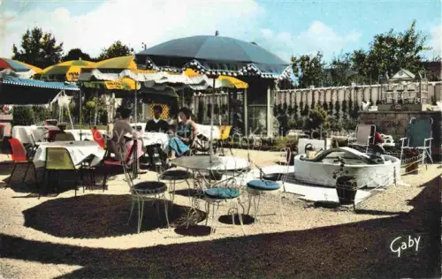 AK / Ansichtskarte Passais Alencon 61 Orne Hôtel du Cheval Blanc les jardins