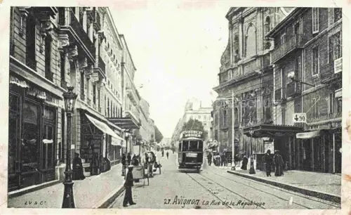AK / Ansichtskarte AVIGNON 84 Vaucluse Rue de la République Tram