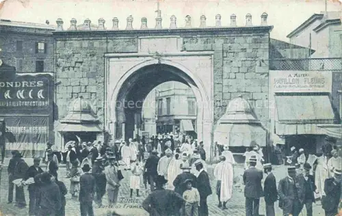 AK / Ansichtskarte TUNIS Tunesie Porte de France