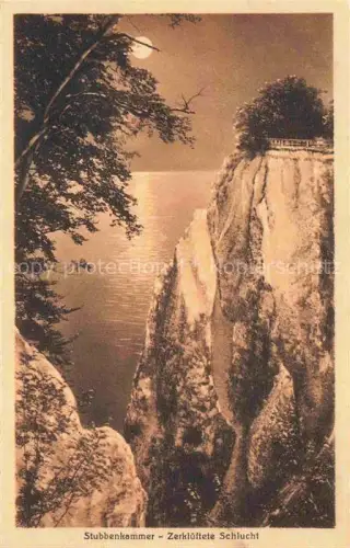 AK / Ansichtskarte Stubbenkammer Sassnitz Ruegen Zerklueftete Schlucht