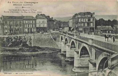 AK / Ansichtskarte EPERNAY 51 Marne Les Quais de la Marne et le pont Entrée de la ville Rue du Pont