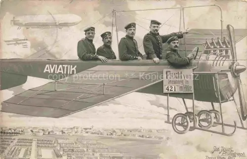 AK / Ansichtskarte Heuberg  Truppenuebungsplatz Stetten akM BW Motorflugzeug Aviatik Flucht vom Heuberg Zeppelin Kuenstlerkarte