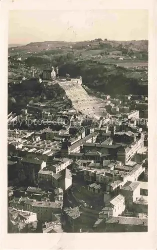 AK / Ansichtskarte Vienne-sur-le-Rhone 38 Isere Vue aerienne sur le Theatre Romain et la Colline de Pipet