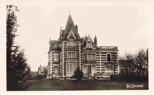 AK / Ansichtskarte St-Germain-des-Fosses VICHY 03 Allier Chateau des Epigeards