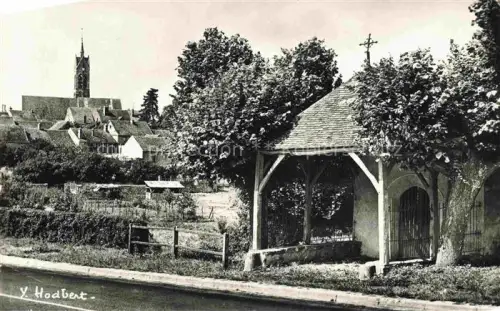 AK / Ansichtskarte Le Chatelet-en-Brie 77 Seine-et-Marne La Chapelle Sainte Reine et la source