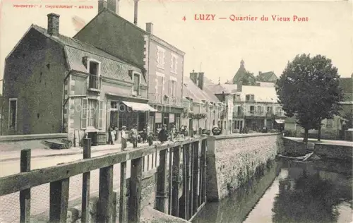 AK / Ansichtskarte Luzy Chateau-Chinon 58 Nievre Quartier du vieux pont