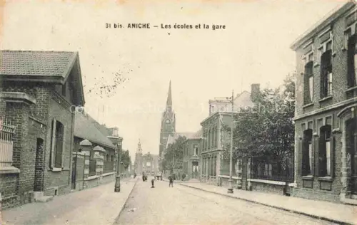 AK / Ansichtskarte Aniche DOUAI 59 Nord Les écoles et la gare