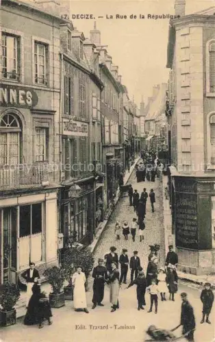 AK / Ansichtskarte Decize NEVERS 58 Nievre Rue de la République