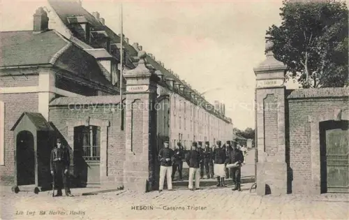 AK / Ansichtskarte Hesdin Montreuil 62 Pas-de-Calais Caserne Tripier
