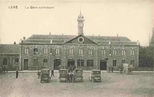 AK / Ansichtskarte LENS 62 Pas-de-Calais La gare extérieure