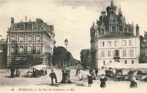 AK / Ansichtskarte EPERNAY 51 Marne Rue du Commerce