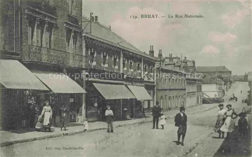 AK / Ansichtskarte Bruay-en-Artois Bruay-la-Buissiere BETHUNE 62 Pas-de-Calais Rue Nationale