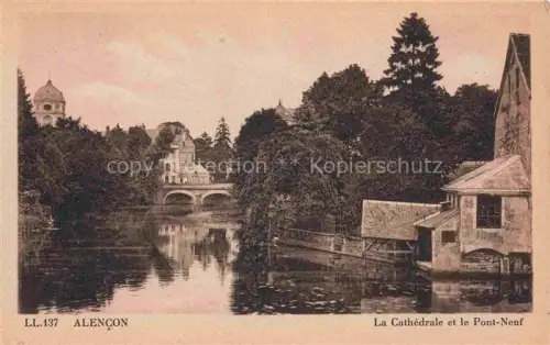AK / Ansichtskarte ALENCON 61 Orne La Cathédrale et le Pont-Neuf