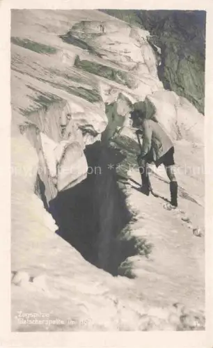 AK / Ansichtskarte Gletscher Glacier Glaciar Ghiacciaio-- Zugspitze Gletscherspalte 