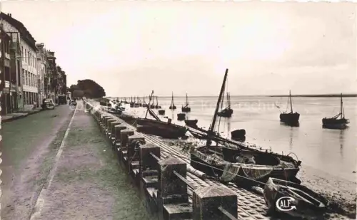 AK / Ansichtskarte Saint-Valery-sur-Somme Vue sur le port