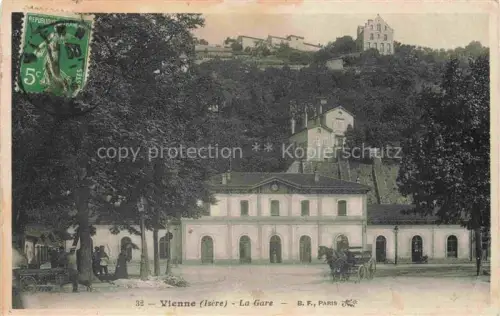 AK / Ansichtskarte VIENNE  Vienne-sur-le-Rhone 38 Isere La gare %ba