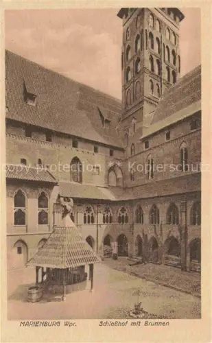 AK / Ansichtskarte Marienburg   Westpreussen MALBORK PL Schlosshof mit Brunnen