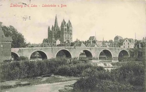 AK / Ansichtskarte LIMBURG  Lahn Lahnbruecke und Dom