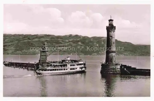 AK / Ansichtskarte Dampfer Binnenschifffahrt Lindau Bodensee Hafeneinfahrt Leuchtturm 