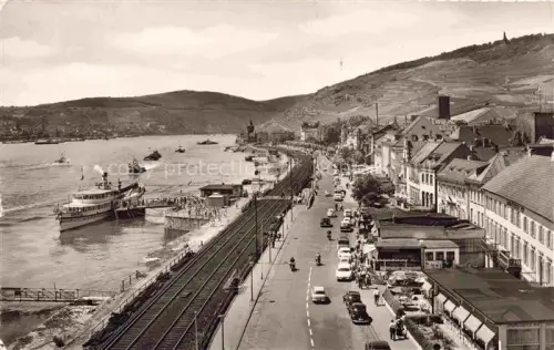 AK / Ansichtskarte Dampfer Binnenschifffahrt Ruedesheim am Rhein Rheinstrasse 
