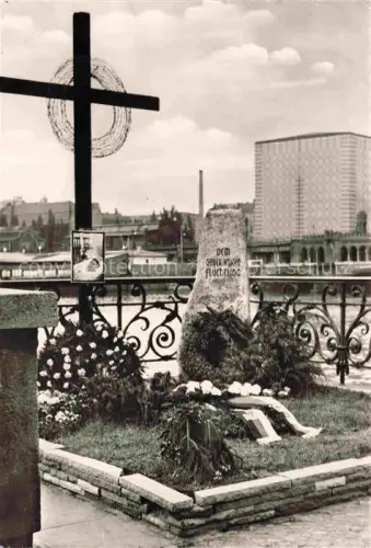 AK / Ansichtskarte BERLIN  CITY Gedenkstein an der Oberbaumbruecke