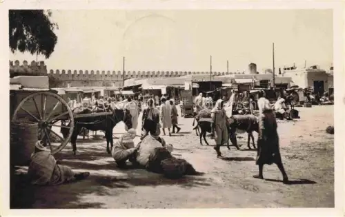 AK / Ansichtskarte KAIROUAN Qairawan Tunesie Place du Marché