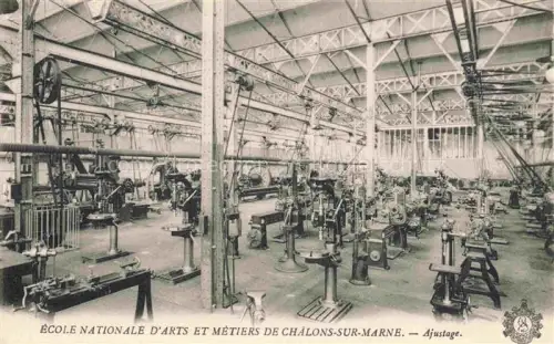 AK / Ansichtskarte Chalons-sur-Marne Chalons-en-Champagne 51 Marne Ecole Nationale d'Arts et Métiers Ajustage