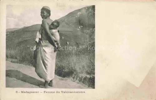 AK / Ansichtskarte Madagascar Madagaskar Femme du Vakinankaratra