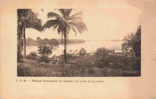 AK / Ansichtskarte Ngomo-sur-L Ogooue Gabon Gabun Mission Protestante vue prise de la colline