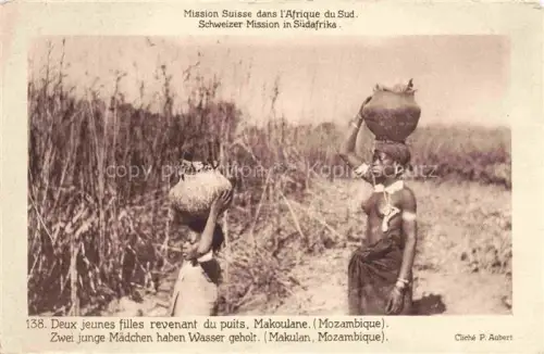 AK / Ansichtskarte Makoulane Makulan Mosambik Mozambique Deux jeunes filles revenant du puits Mission Suisse dans l'Afrique du Sud