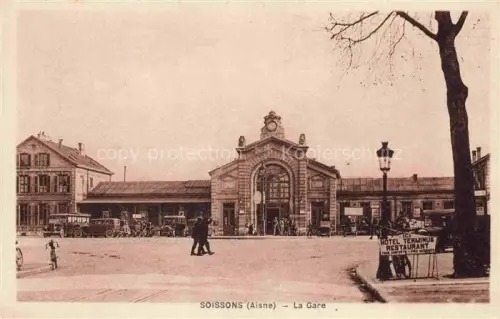 AK / Ansichtskarte Soissons 02 Aisne La Gare